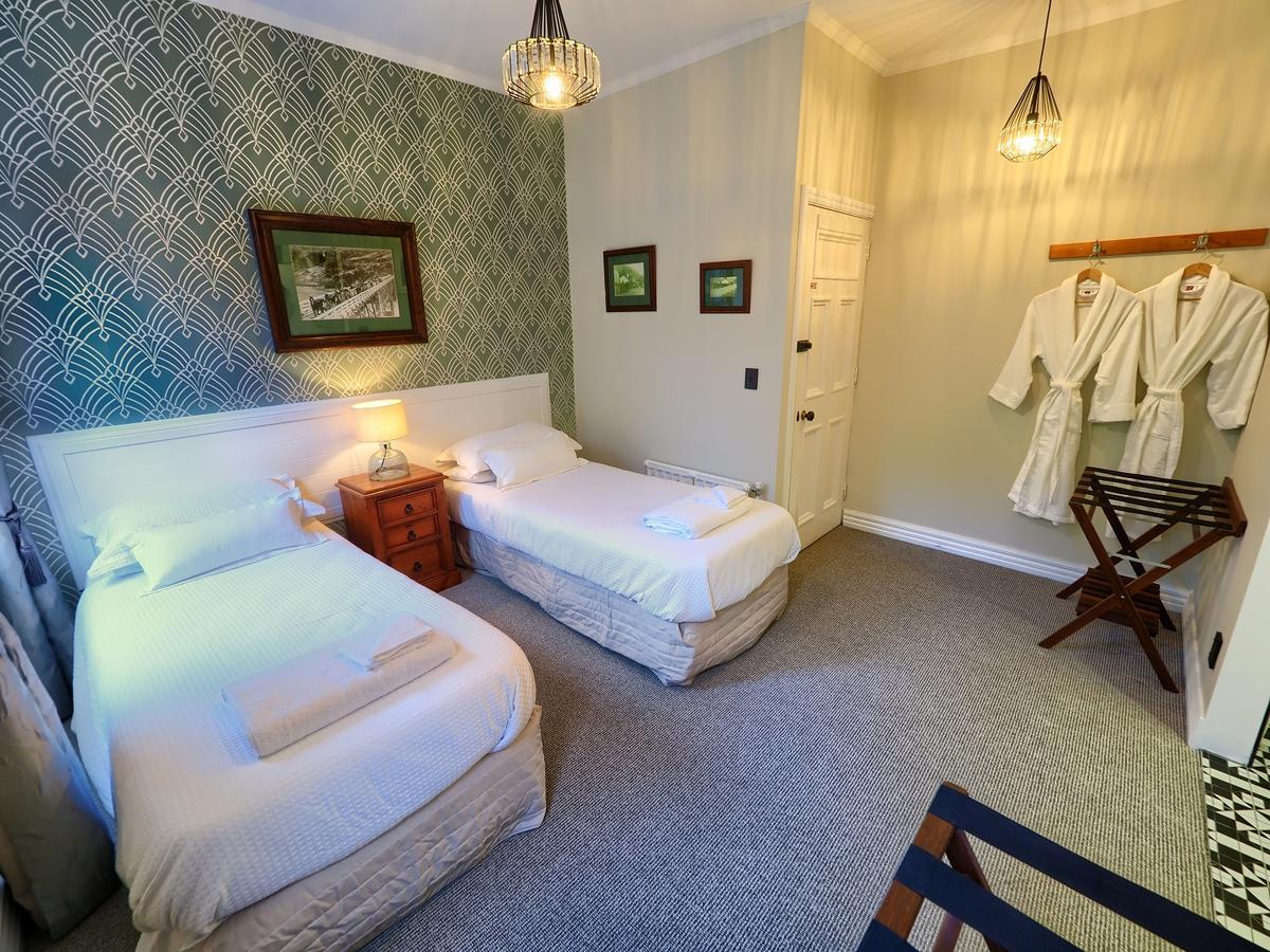 The Ferry Bed & Breakfast Queenstown Exterior foto